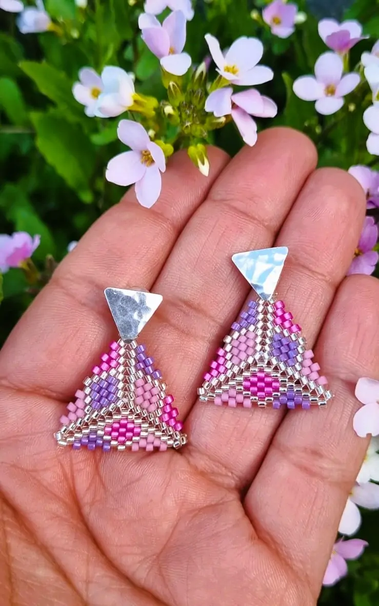 Aros triangulo tridimensional plata y miyuki
